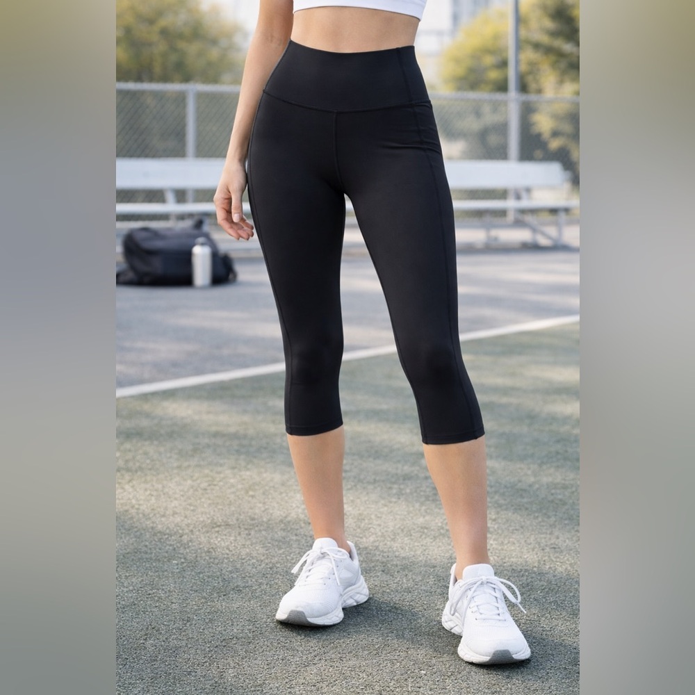 Lululemon Wunder Under Crop 16” Full-On Luxtreme Black Size 2”